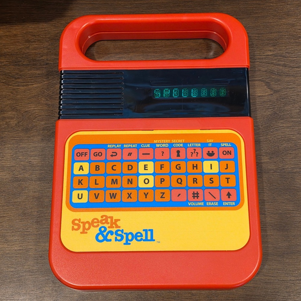 Kahootz Speak and Spell Electronic Reading Toy Kids Red 09624 Retro Style WORKS